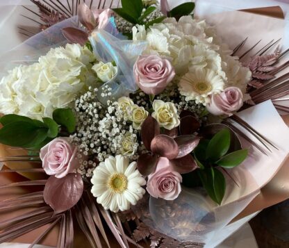 Rose Gold Princess Signature Flower Bouquet - Image 2